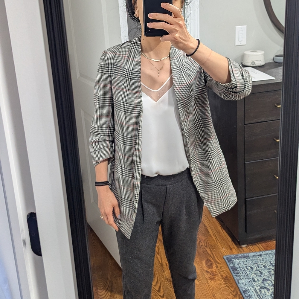 Aritizia Babaton Plaid Blazer